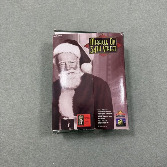 Miracle on 34th Street Kris Kringle & the Little Girl Fully Poseable Figures - Picture 5 of 8